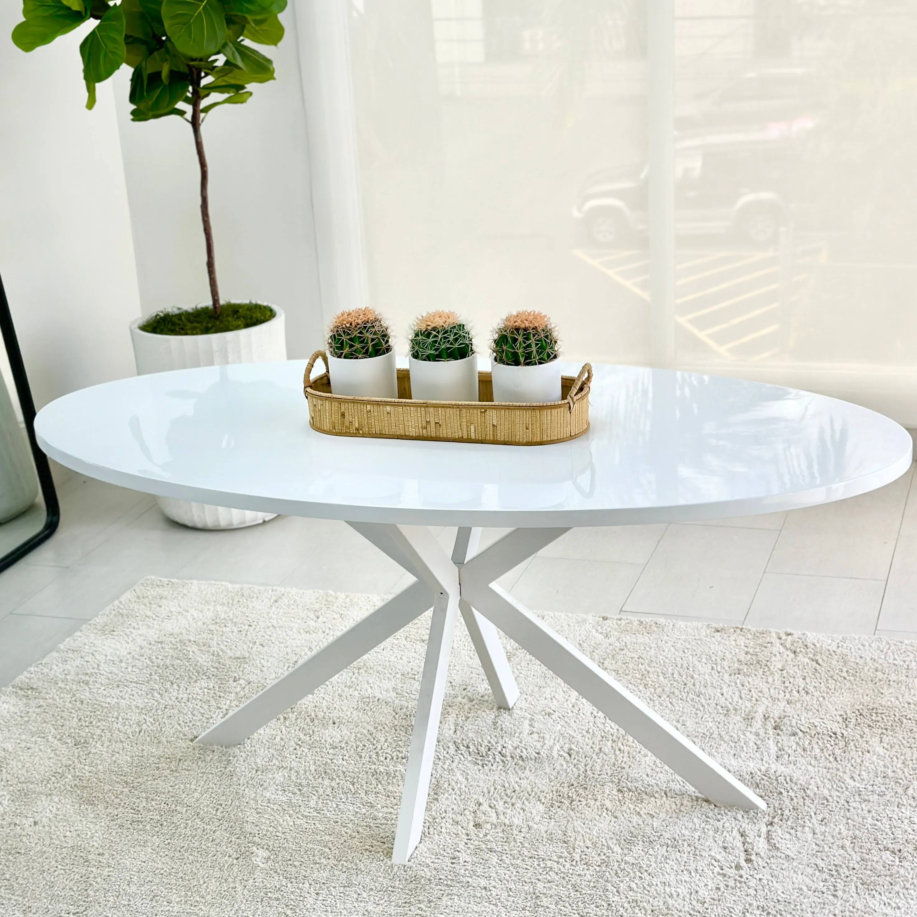 Harmonic White Lacquer Top Oval Dining Table