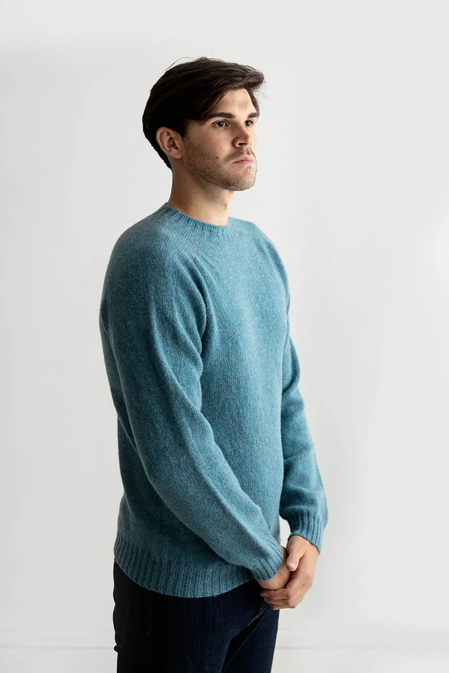 Mens Seamless Saddle Shoulder Shetland Jumper - Light Teal