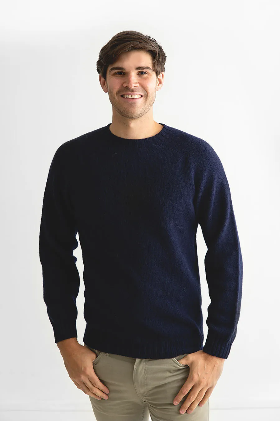 Mens Seamless Saddle Shoulder Shetland Jumper - Navy