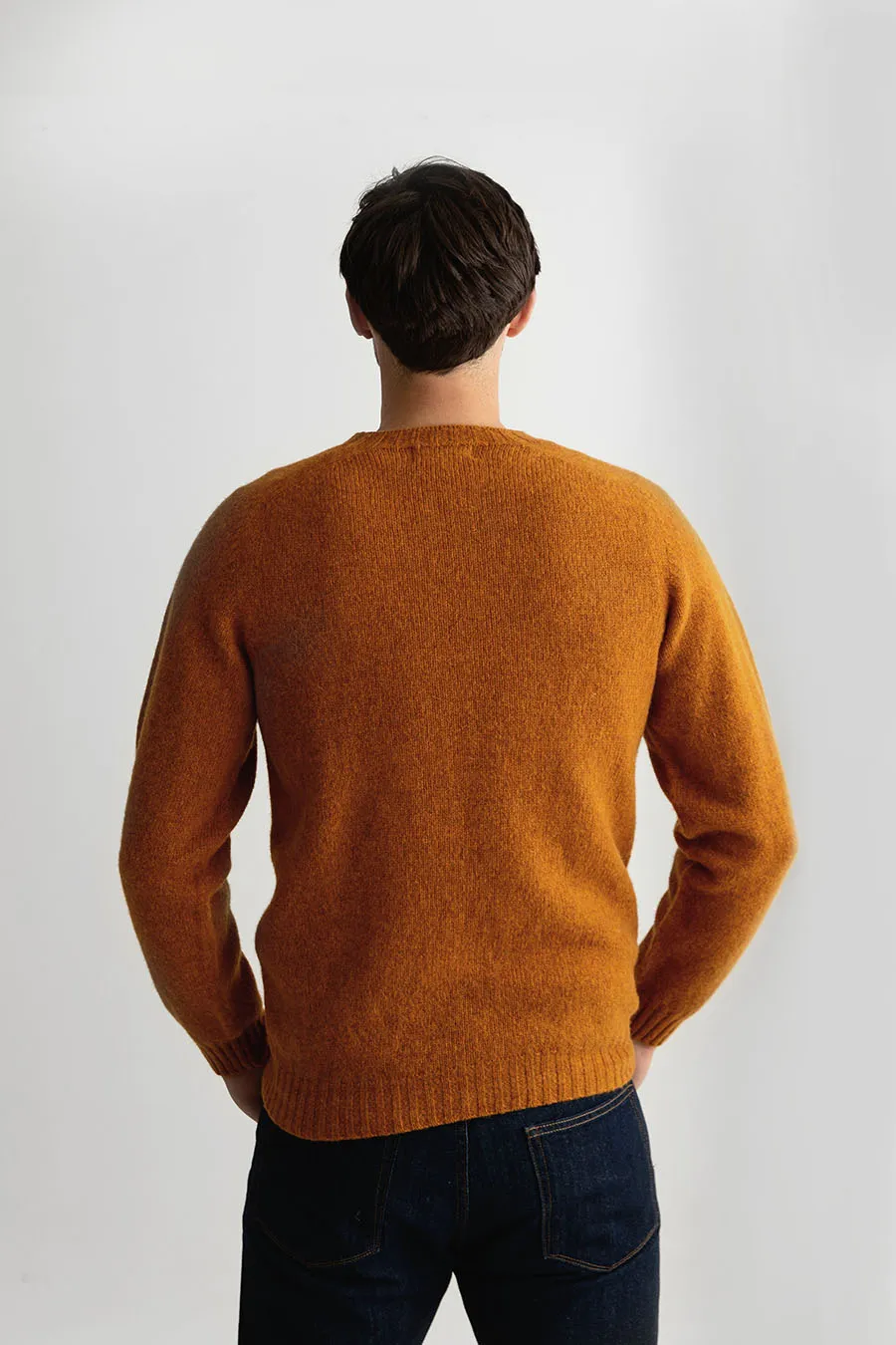 Mens Seamless Saddle Shoulder Shetland Jumper - Orange